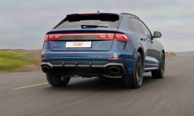Audi RS Q8 performance rear driving