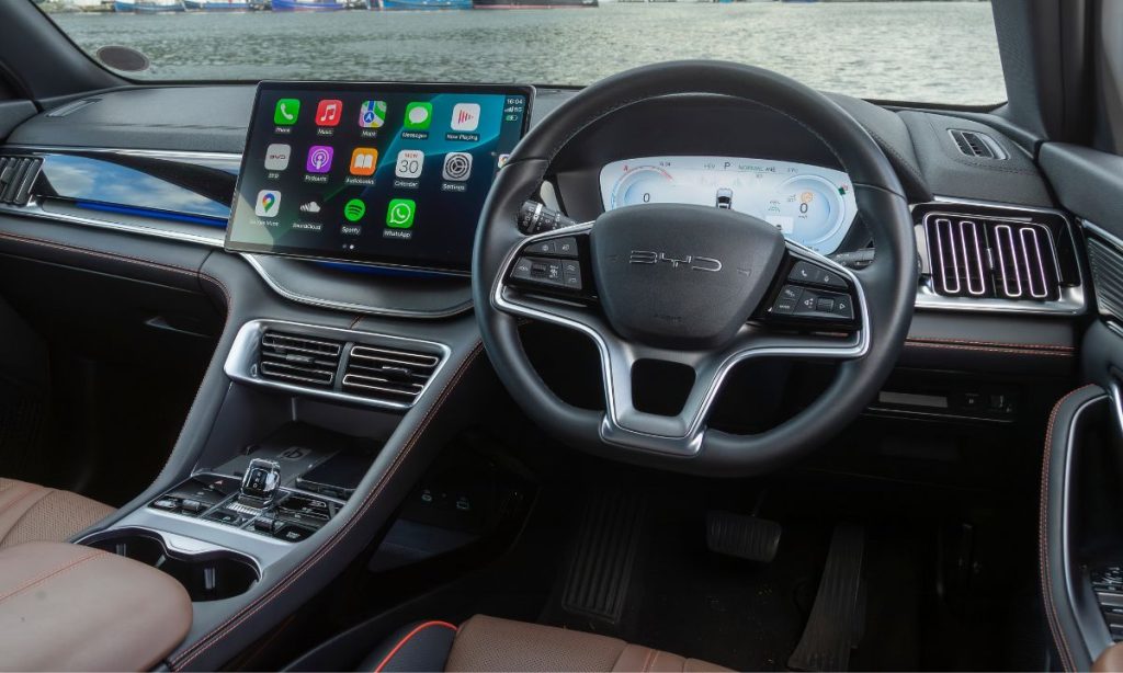 BYD Sealion 6 Dynamic interior