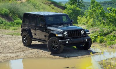 2027 Jeep Wrangler front-quarter